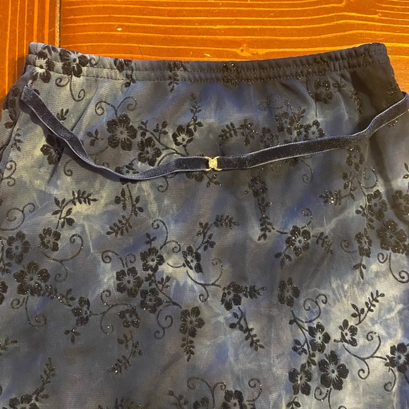 Blue sparkly girls midi skirt - Picture 2 of 6